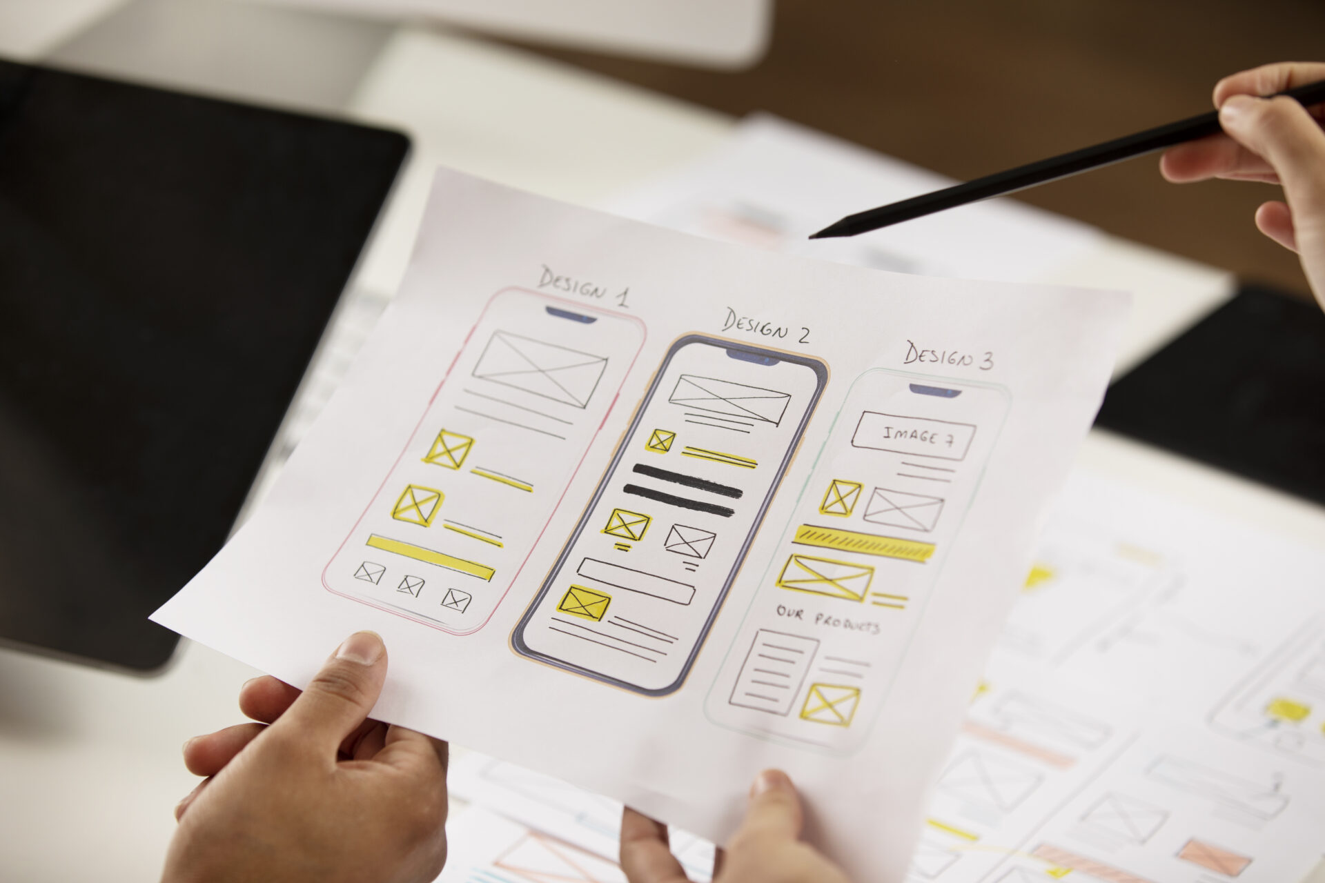 Balancing UI and UX: Essential Tips for Harmonious Designs 4 Advanced Techniques in Balancing UI and UX Design